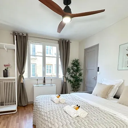 1566 - Beautiful Studio Near Parc Des Expositions アパート パリ