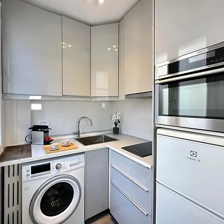 1566 - Beautiful Studio Near Parc Des Expositions Апартаменты Париж